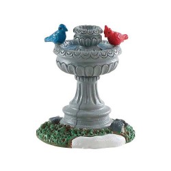 Fontaine Et Petits Oiseaux...