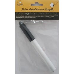 Le feutre noir de magalli